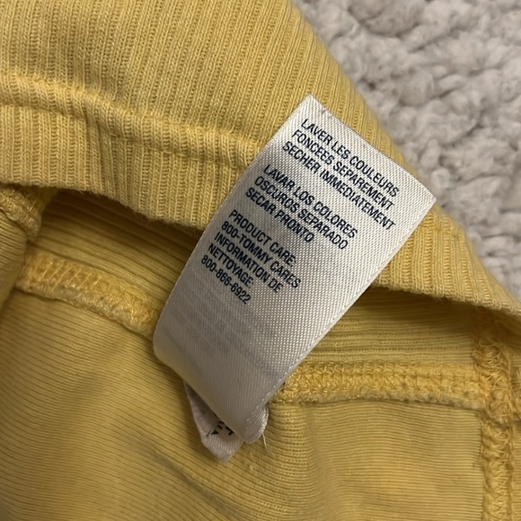 Gorgeous Yellow Tommy Hilfiger T-Shirt - Picture 4 of 5